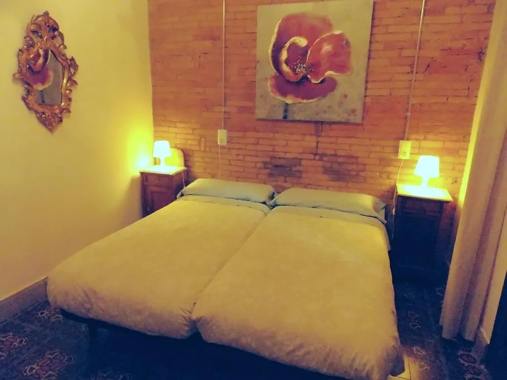 Hostal Cal Pla Sant Llorenc Savall Guest house