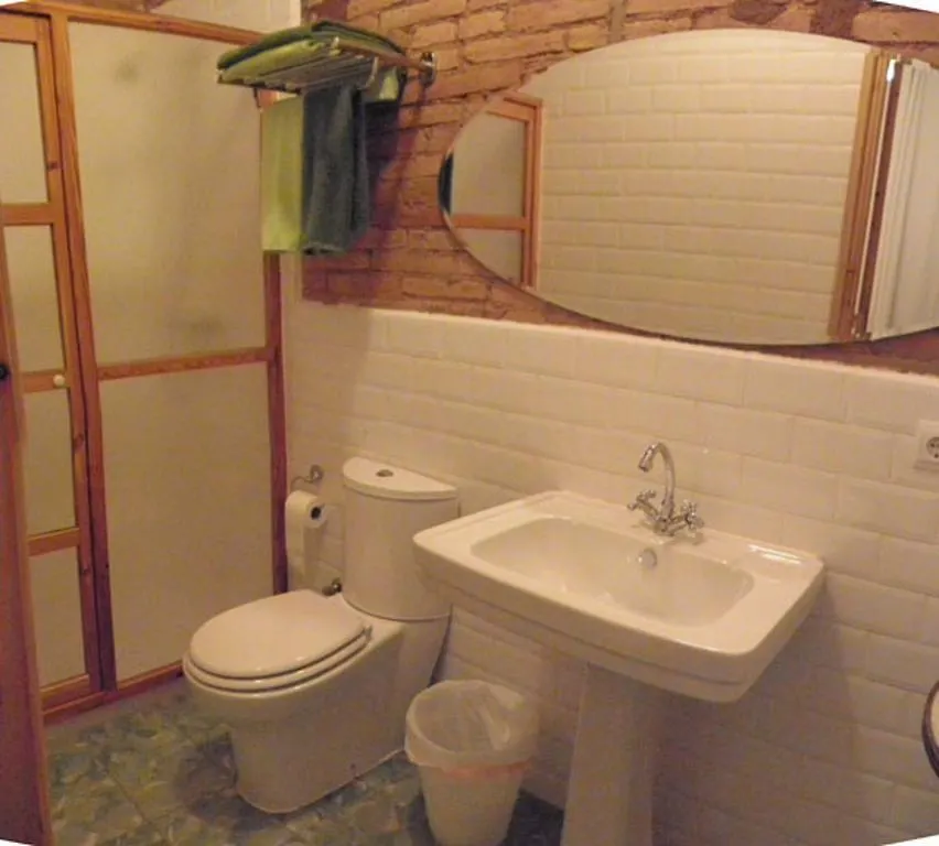 Hostal Cal Pla Sant Llorenc Savall Guest house
